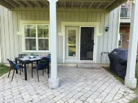 Charming One Bedroom at Snowbridge- Blue Mountain