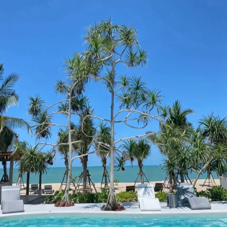 Sunrio Beach Hotel