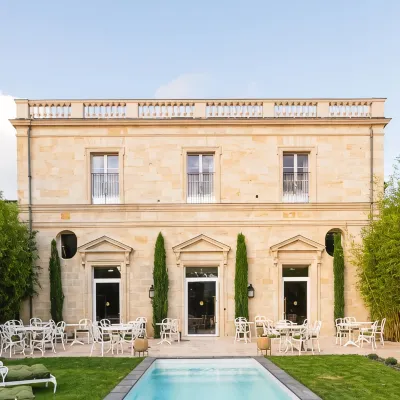 Hôtel Maison Pavlov - Restaurant & Spa - Bordeaux Bouscat コデラン周辺のホテル