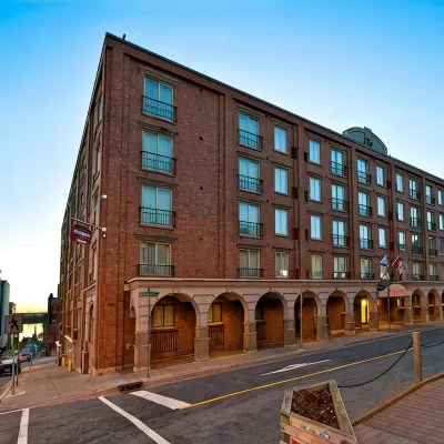 Residence Inn Halifax Downtown Hotels near Discovery Centre