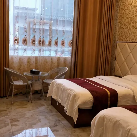 Yinjiang Xinyi Business Hotel