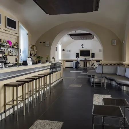 Seven Hostel & Rooms