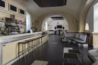 Seven Hostel & Rooms