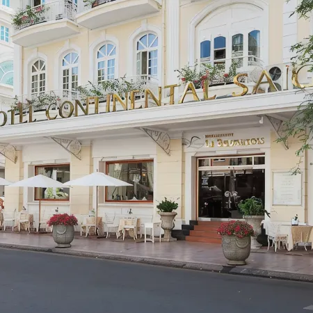 Hotel Continental Saigon Отели рядом с достопримечательностью «Манна»