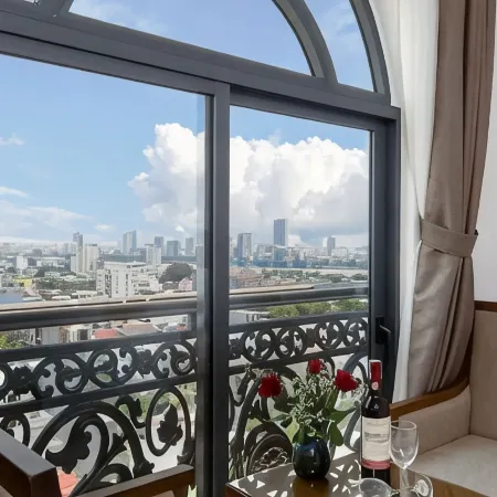 Roliva Hotel & Apartment Danang