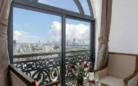 Roliva Hotel & Apartment Danang - vue sur la montagne