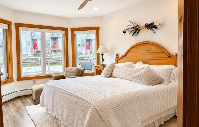 Jay Peak 2BR/2BA Ski-in/Ski-Out V341