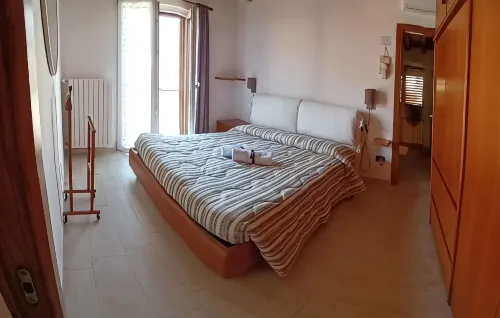Beautiful apartment on Lake Como with private garden and lake view