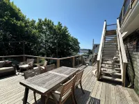 Walking Distance To Shops, Restaurants And  Footbridge - 4 stjerner