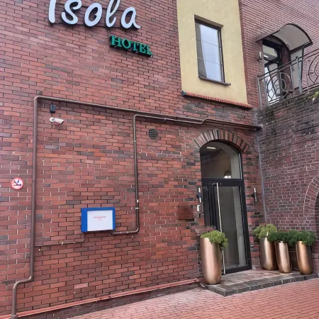 Isola (Изола)