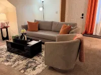 Nice 2-bedroom apartment in Burien Hotels in Burien