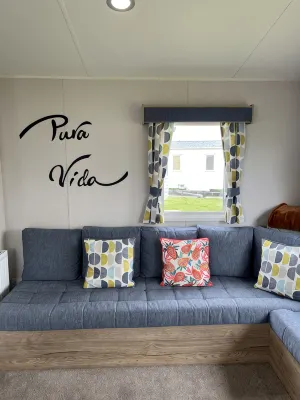 Arizona-Pura Vida Holidays Caravan with free WIFI and private parking - Pools