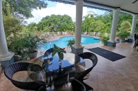 Spicy Hill Villa, One Of Jamaica's Best-Kept Secrets. -  Ferienhäuser