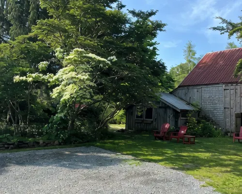 Historic 1785 Cape on 46 Forest Acres/ Water View/Pet Friendly Hotels in Lunenburg