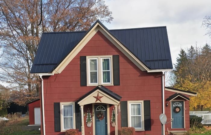 The Red House