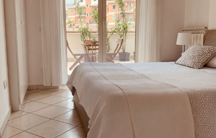 NEW BEAUTIFUL APARTMENT WITH LARGE TERRACE- A CASA DI CAROLINA