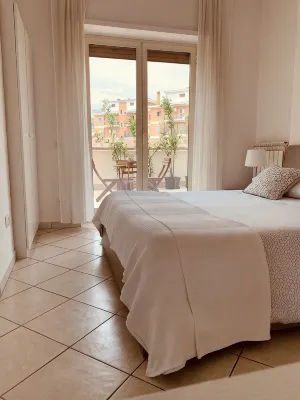 NEW BEAUTIFUL APARTMENT WITH LARGE TERRACE- A CASA DI CAROLINA