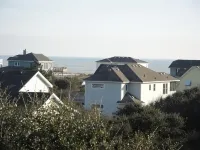Indoor and outdoor Pool, Gym,Walk to Beach or Town - شرفة