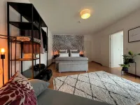 Luxurious penthouse apartment 200sqm in the Lotsenviertel 5 min to Altenliebe