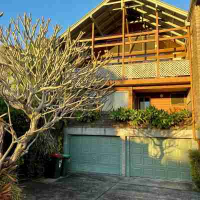 Angourie Beach House - total ocean views Hotel Exterior