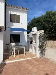 Private Pool, terrace vineyard views, BBQ, Table Tennis, 5 min car Beach/Town