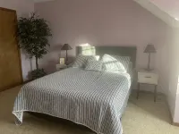 Fabulous 4-bedroom house on the Grand River - Wifi
