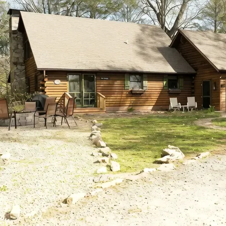 The Lodge at Hawthorn Haven