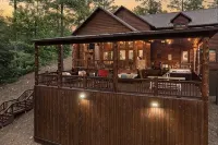 Great family cabin! Huge deck! Creek! Mini cabin! Lots of amenities! - Alphydda