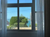 Apartment 2/4 Pers.  , Terrace 25m2 - 50m Beach and GR34. Dogs Welcome - Homestays