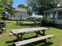2-Bedroom Apt Near Hampton Beach - 2 tähden