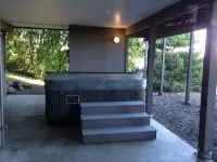'Harbor View Grand'—Grand View, Home, Hot Tub, Sauna, and Concert Grand Piano. Hotels in Oak Harbor