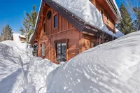 Peaceful Cabin with a hot tub and outdoor fireplace. Ski in ski out property.