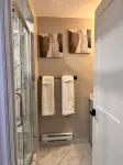 One bedroom apartment/suite - Wifi