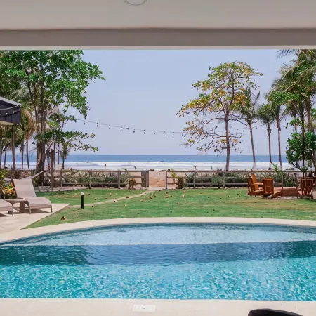Stunning Oceanfront Getaway – Casa Del Mar, Playa Coyote!! Отели в г. Нандаюре