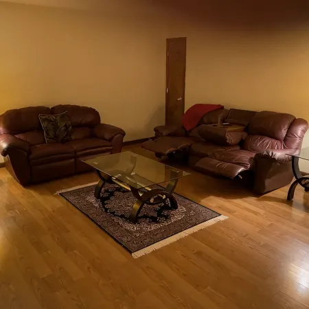 Central Bristol Condo - 3 min from downtown and the casino!
