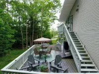 3-Bedroom 2 Bath Cozy Chalet 1 Mile From Mountain!