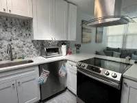 Beach Block Apartment w/ Balcony - 4-Star