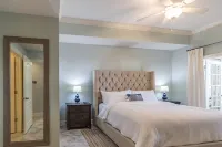 The Oasis -Phoenix West ll Fabulous Condo Rental  with Same Level Parking - ジャグジー