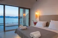 Blu Rooms Santorini - Infinity Pools