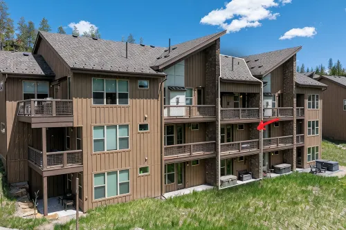 Winter Wonderland! Luxury Mountain Haven, Ski, Board, Snowshoe, Tube & Soak!