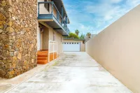 Lovely Casita, Quality Lodging by the Beach.