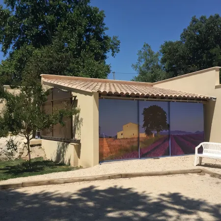 Maison Avec Grande Piscine Individuelle Отели в г. Нов