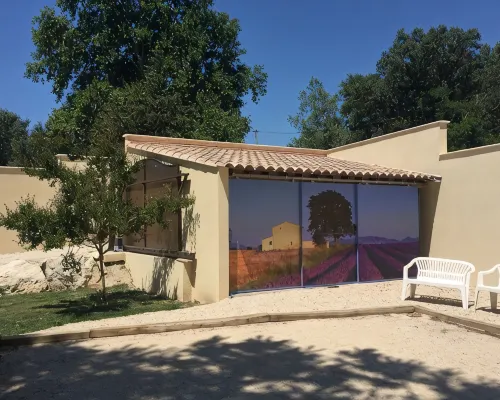 Maison Avec Grande Piscine Individuelle Hotels in Noves