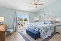 October Availability! Next to the Pool, Steps to the Beautiful Beach! - 부티크