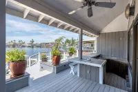 Waterfront Haven - balcony