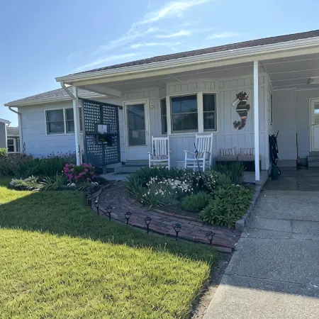 Welcome to Adria Bayside Cottage