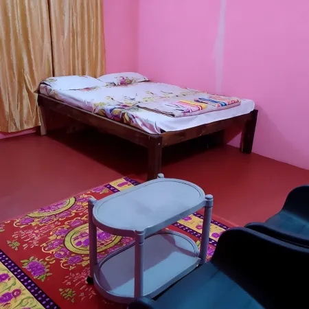 Parvati Gust House