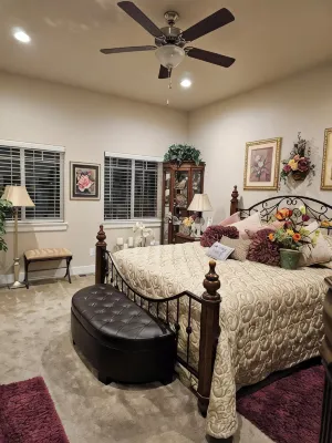Charming 1-bedroom inlaw suite in wonderful Severance with WiFi, AC