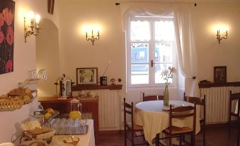 Hotel du Centre - Housity
