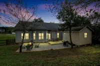 Modern Monroe Home, Close to CLT - 3-Star